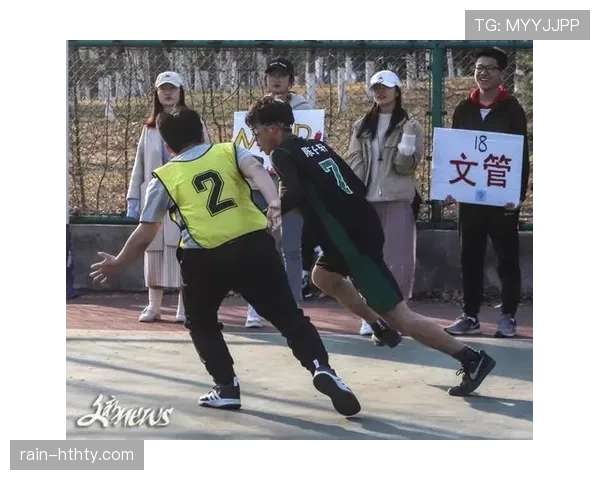 马拉维奇无球跑动撕裂防线，改变进攻节奏主导比赛